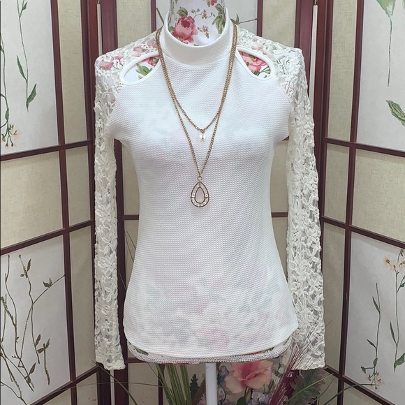 Papaya Tops - Papaya Sexy and elegant white blouse 👚